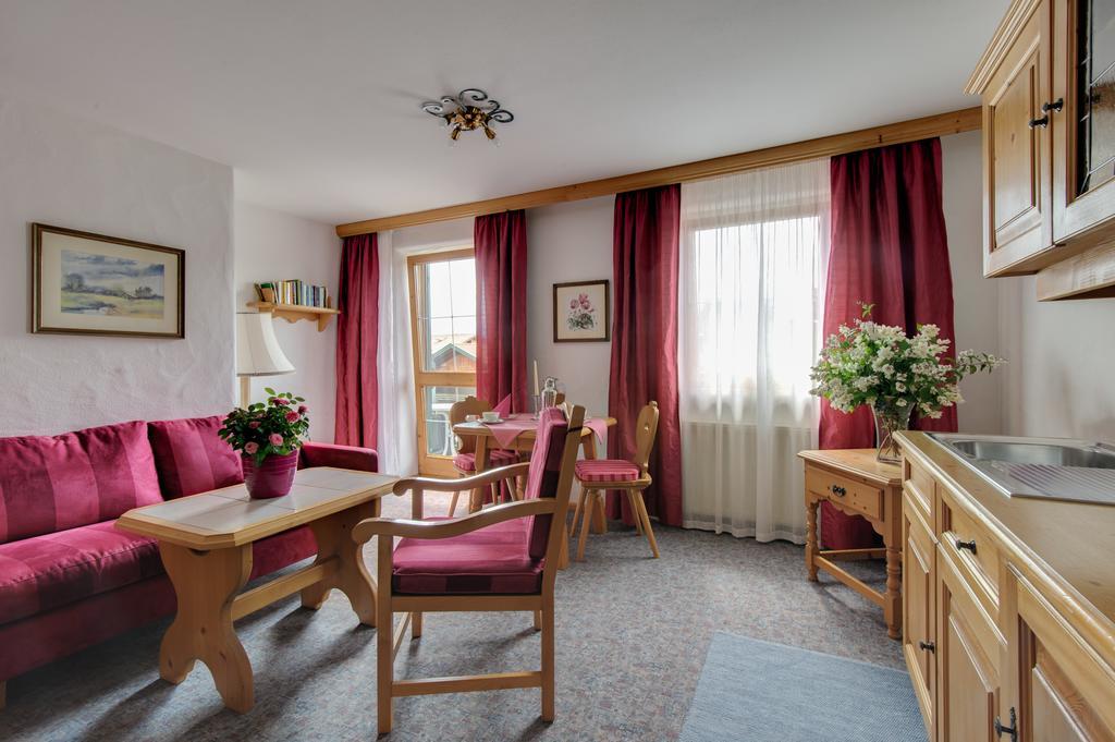 Parkhotel Living Bayersoien Esterno foto
